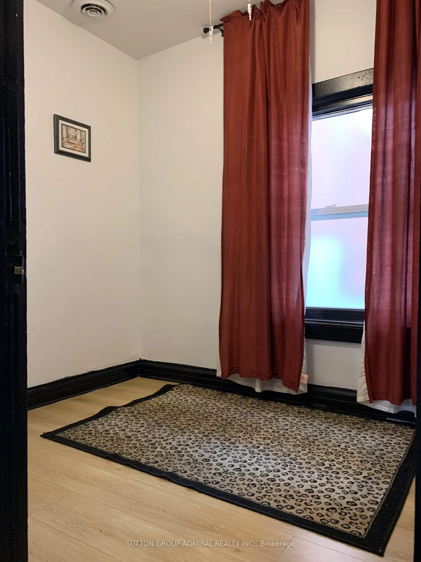 Photo 10 of 49 Arcadian Circle, Etobicoke, Long Branch — HOMEH