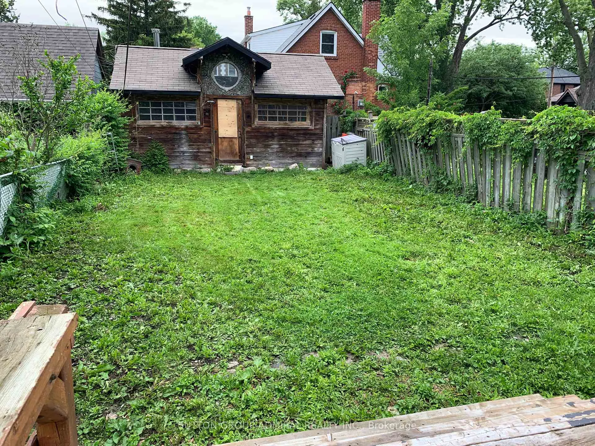 Photo 16 of 49 Arcadian Circle, Etobicoke, Long Branch — HOMEH