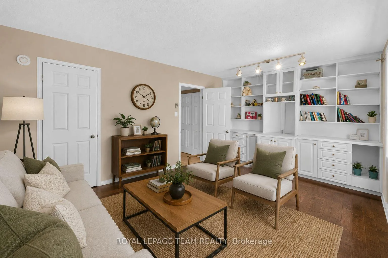 Photo 6 of 2086 Carling Avenue, Ottawa, McKellar Heights/Glabar Park — HOMEH