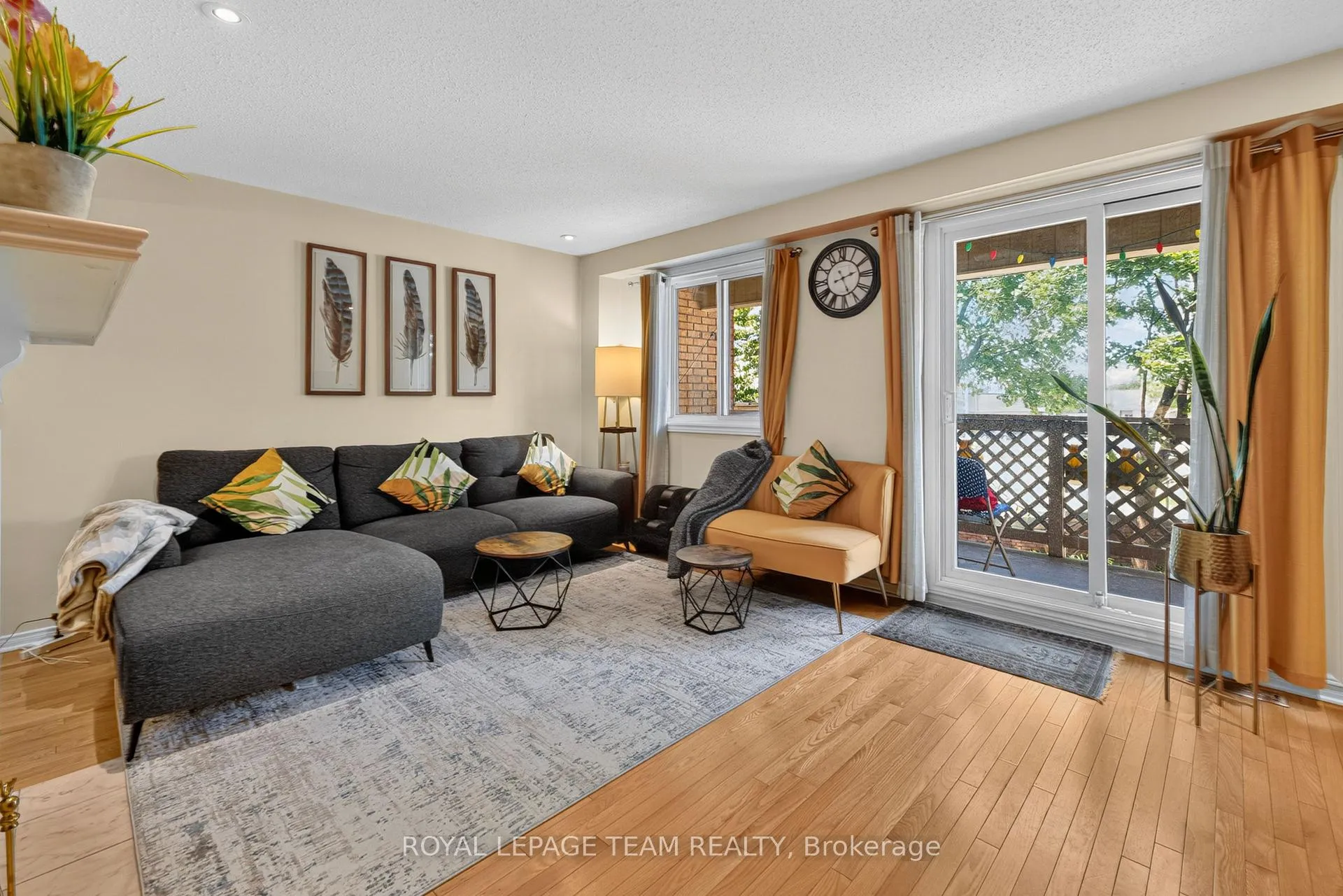 Photo 16 of 2086 Carling Avenue, Ottawa, McKellar Heights/Glabar Park — HOMEH