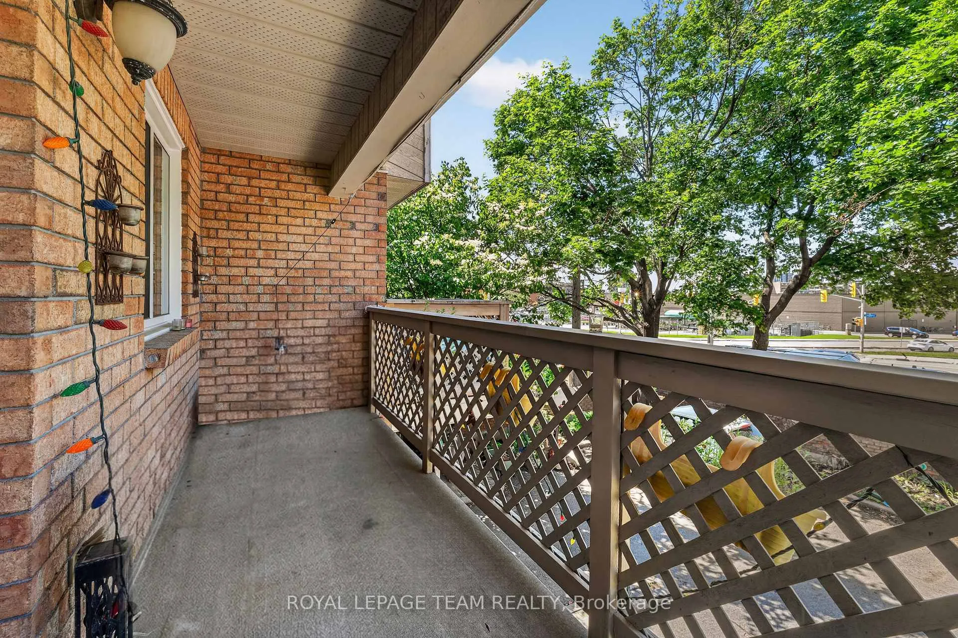 Photo 18 of 2086 Carling Avenue, Ottawa, McKellar Heights/Glabar Park — HOMEH