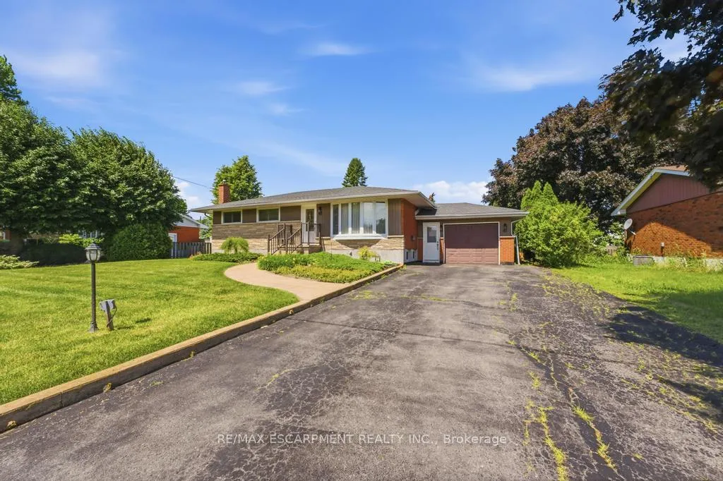 Photo 1 of 41 Oriole Crescent, Grimsby, Grimsby West — HOMEH