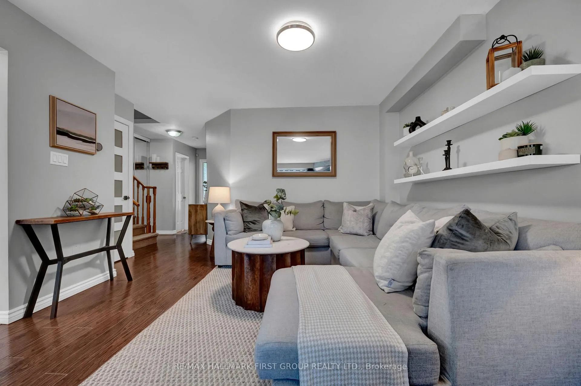 Photo 2 of 66 Windham Crescent, Clarington, Courtice — HOMEH