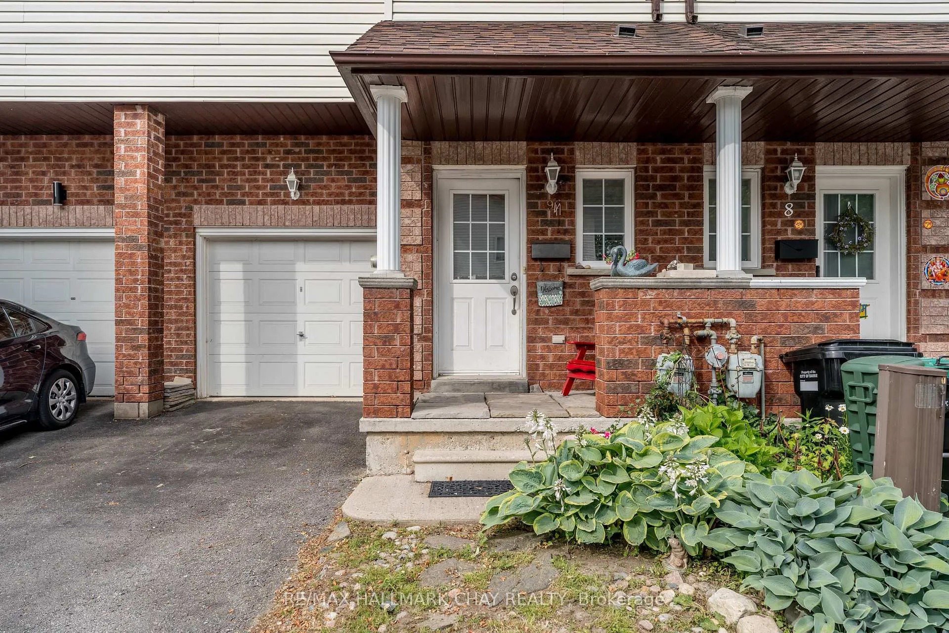 Photo 2 of Unit 9, 488 Yonge Street, Barrie, Painswick North — HOMEH