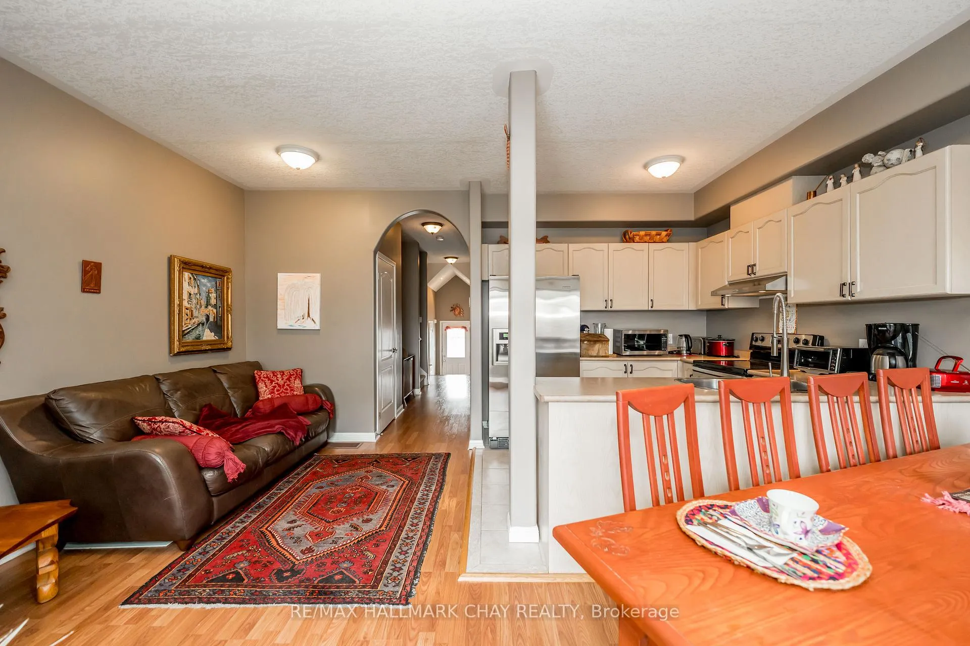 Photo 11 of Unit 9, 488 Yonge Street, Barrie, Painswick North — HOMEH