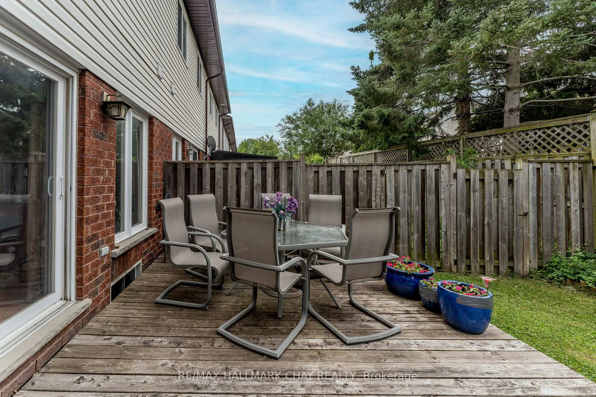 Photo 22 of Unit 9, 488 Yonge Street, Barrie, Painswick North — HOMEH