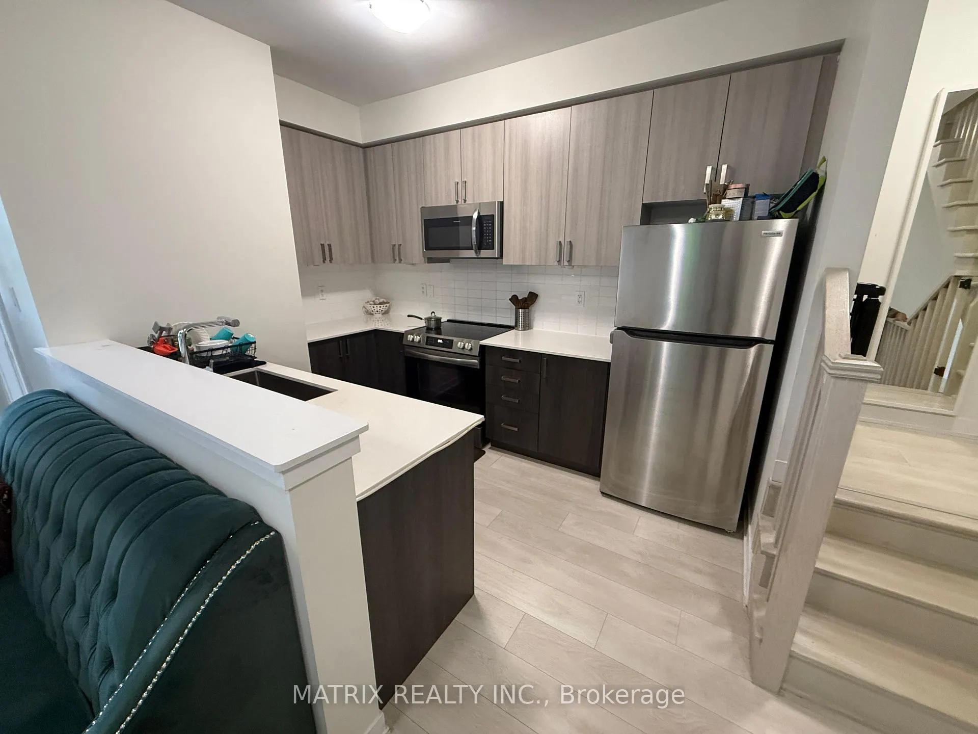 Photo 3 of Unit 708, 1865 Pickering Parkway, Pickering, Village East — HOMEH
