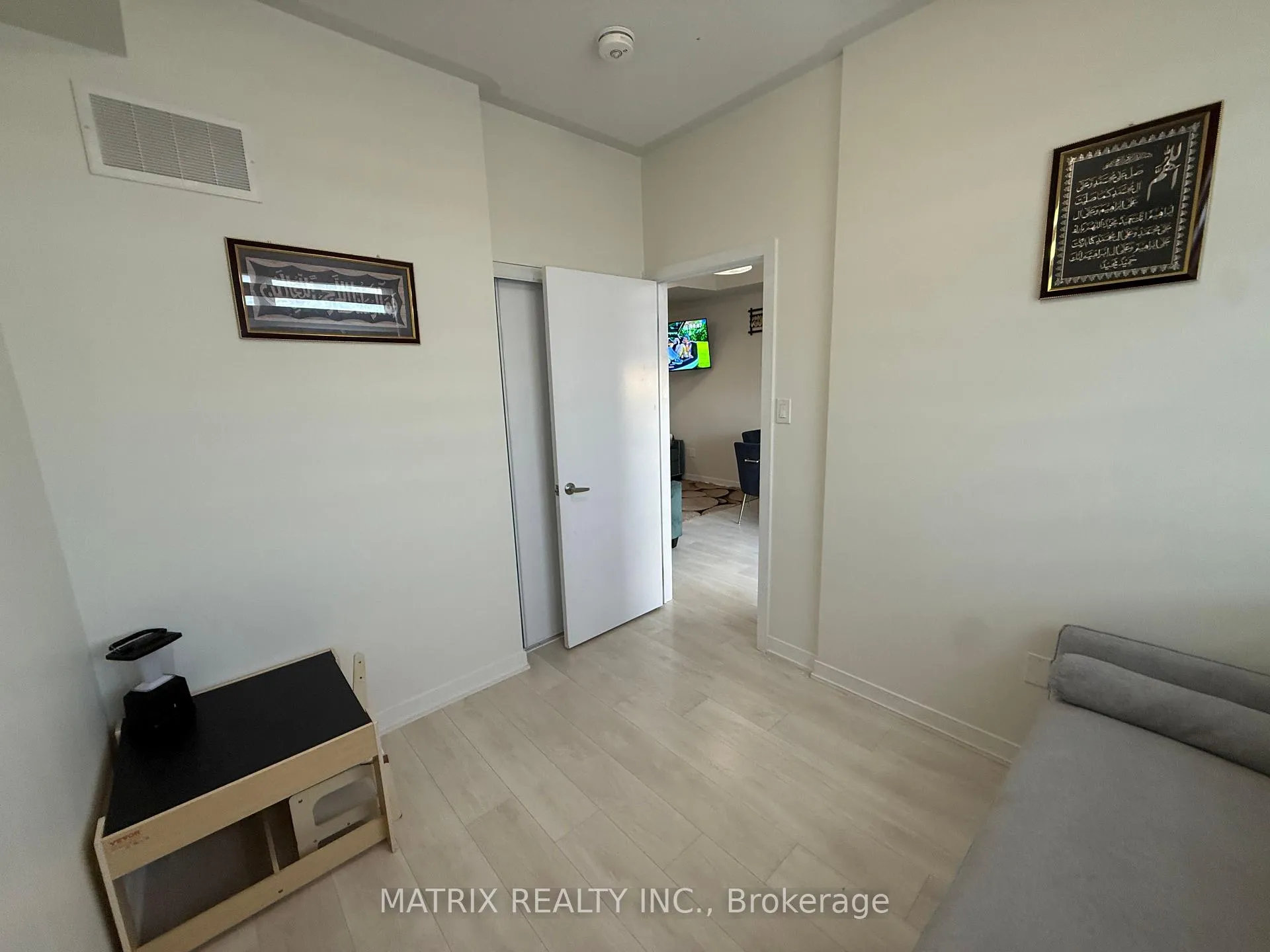 Photo 13 of Unit 708, 1865 Pickering Parkway, Pickering, Village East — HOMEH