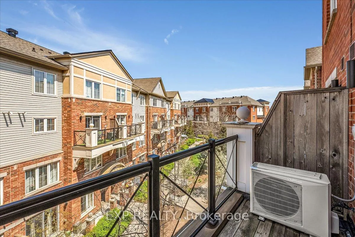 Photo 13 of Unit 9, 2557 Sixth Line, Oakville, River Oaks — HOMEH