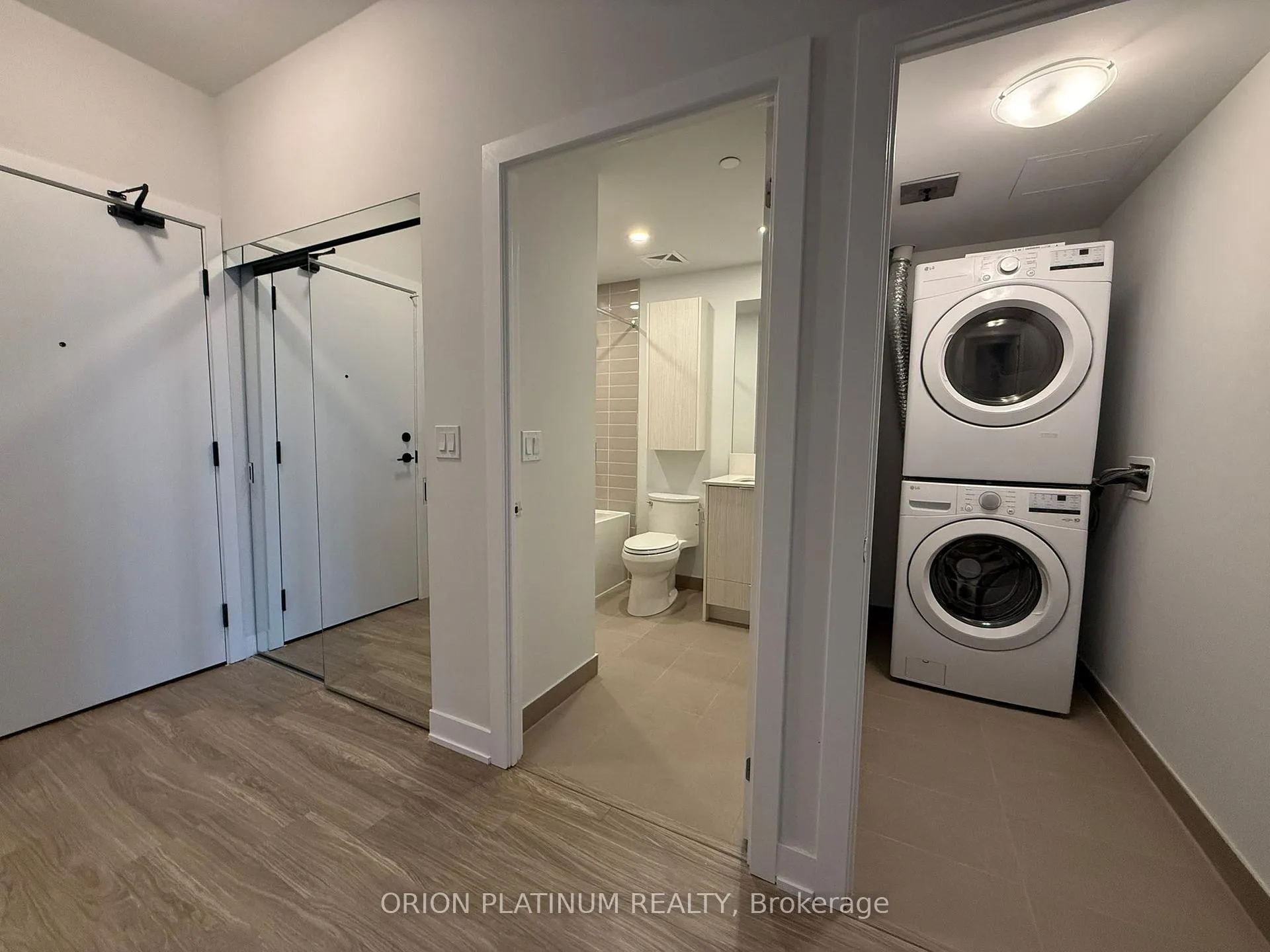 Photo 9 of Unit 904, 430 Square One Drive, Mississauga, City Centre — HOMEH
