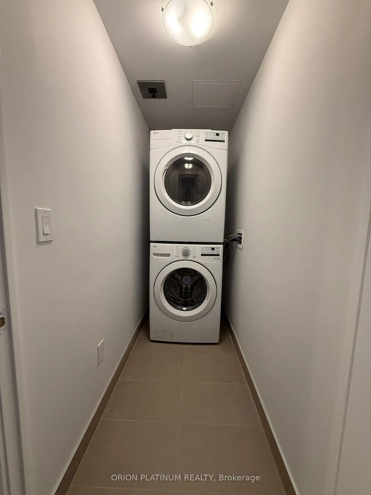 Photo 10 of Unit 904, 430 Square One Drive, Mississauga, City Centre — HOMEH