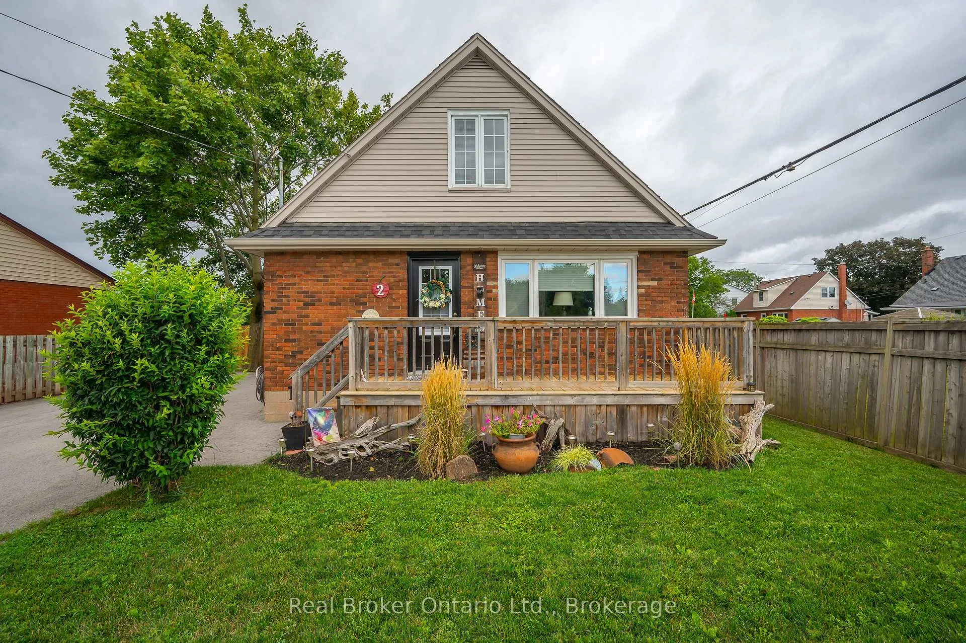 Photo 2 of 2 Cherry Avenue, Grimsby, Grimsby Beach — HOMEH