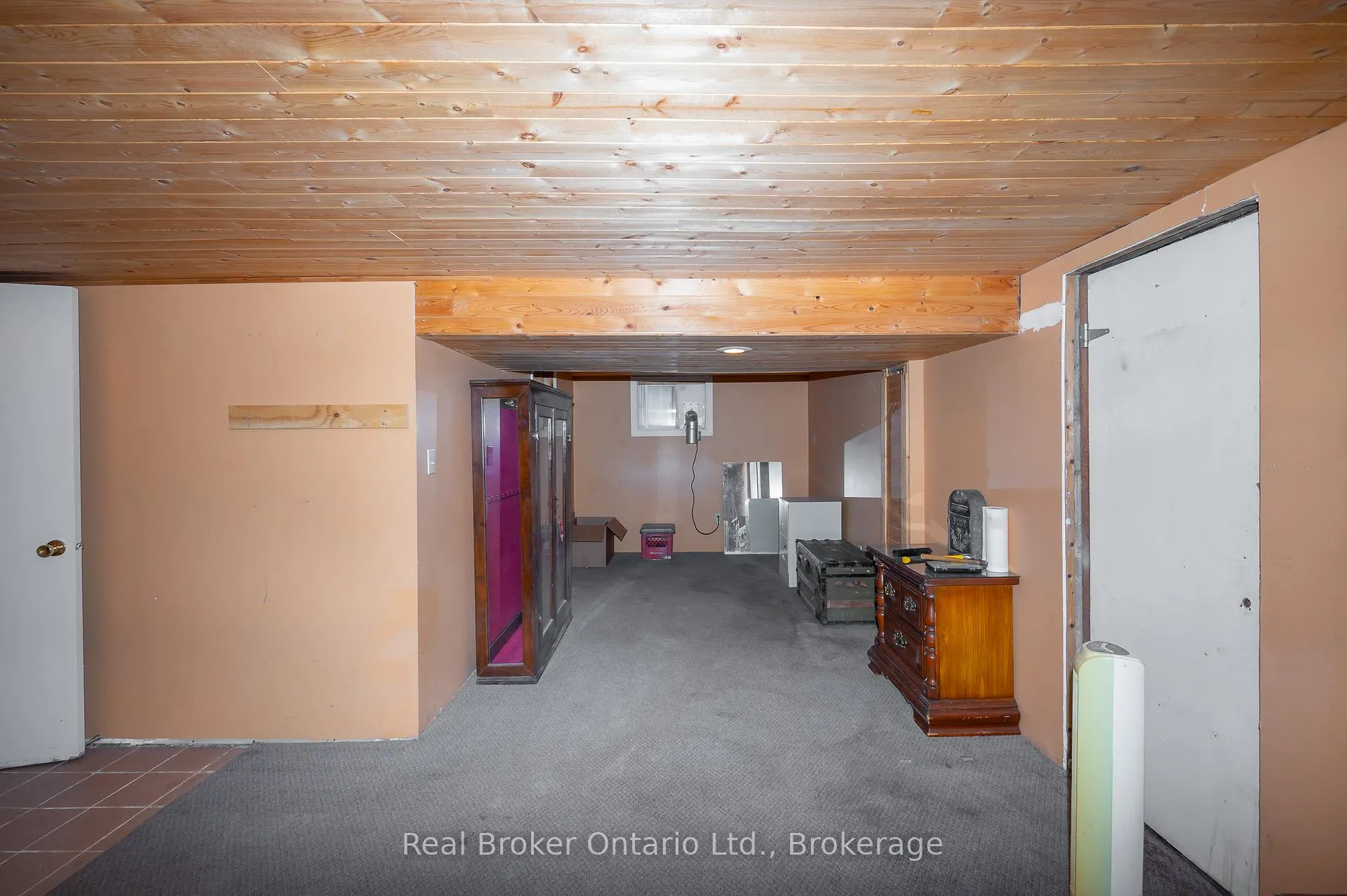 Photo 36 of 2 Cherry Avenue, Grimsby, Grimsby Beach — HOMEH