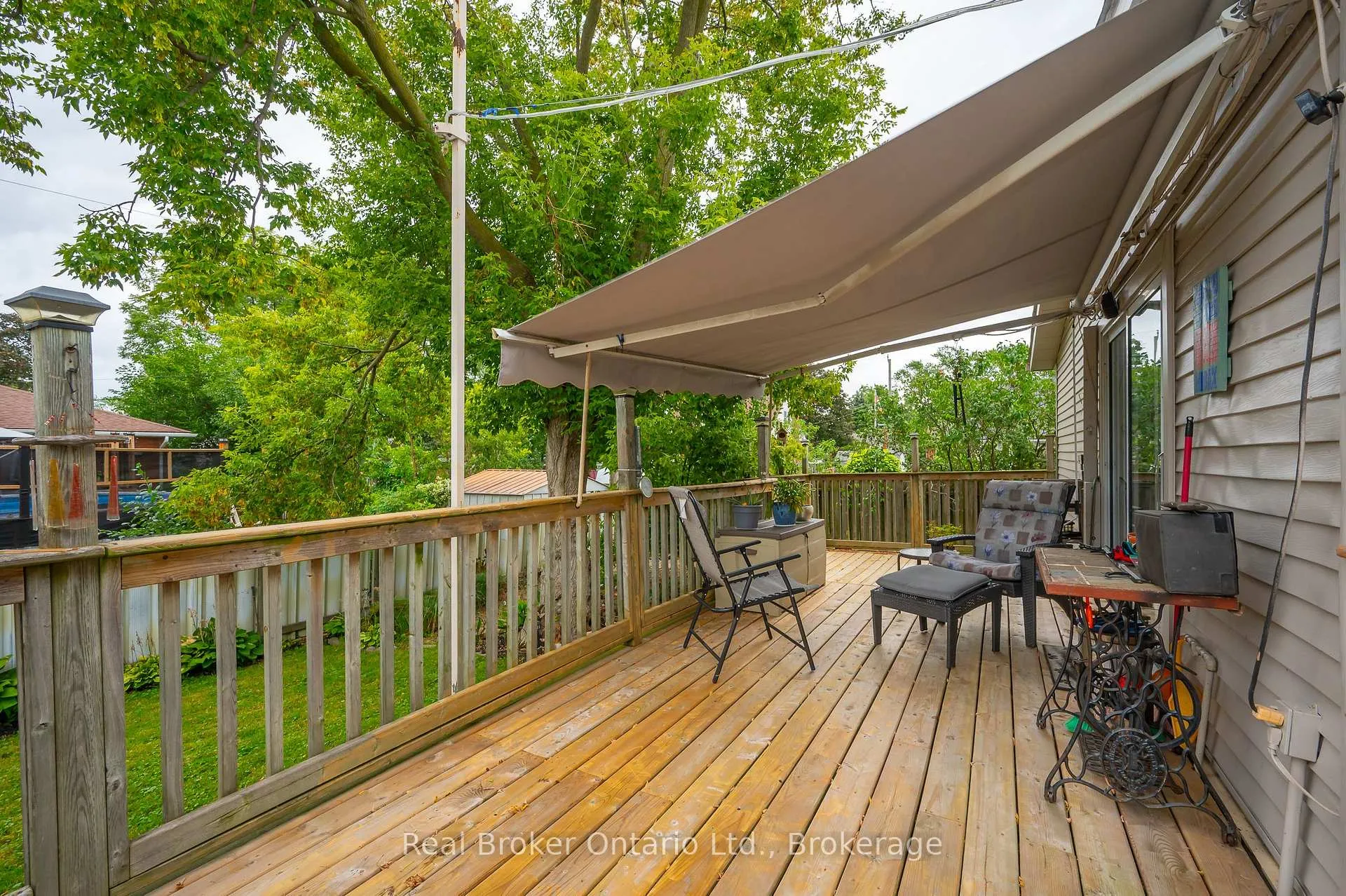 Photo 42 of 2 Cherry Avenue, Grimsby, Grimsby Beach — HOMEH