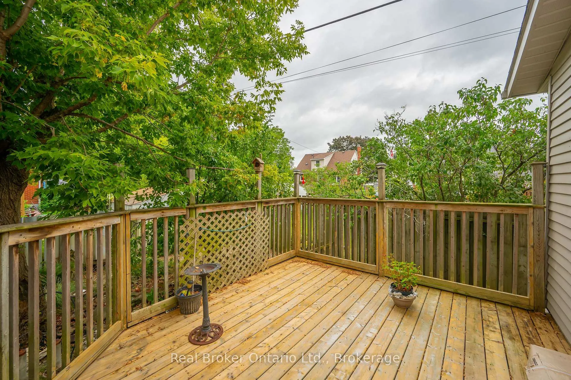 Photo 43 of 2 Cherry Avenue, Grimsby, Grimsby Beach — HOMEH