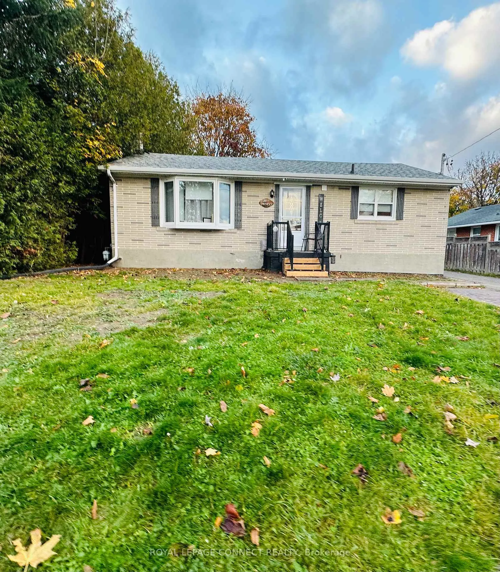 Photo 2 of Unit Lower, 300 Banff Avenue, Oshawa, Lakeview — HOMEH