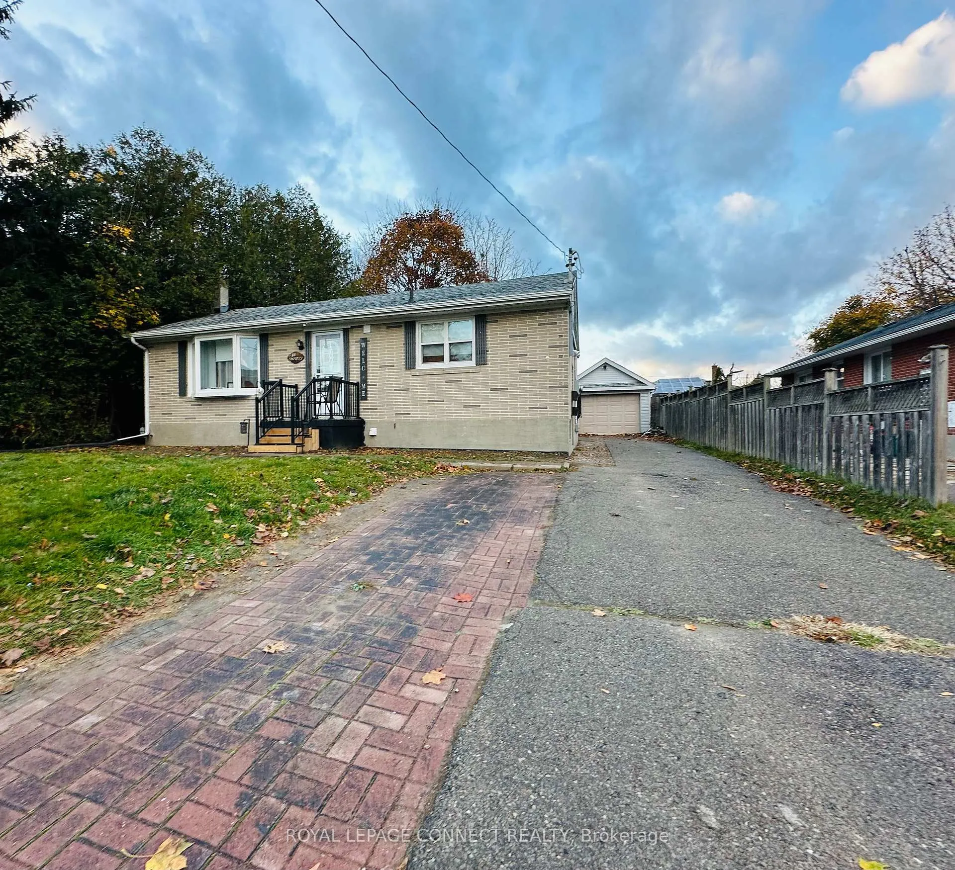 Photo 3 of Unit Lower, 300 Banff Avenue, Oshawa, Lakeview — HOMEH
