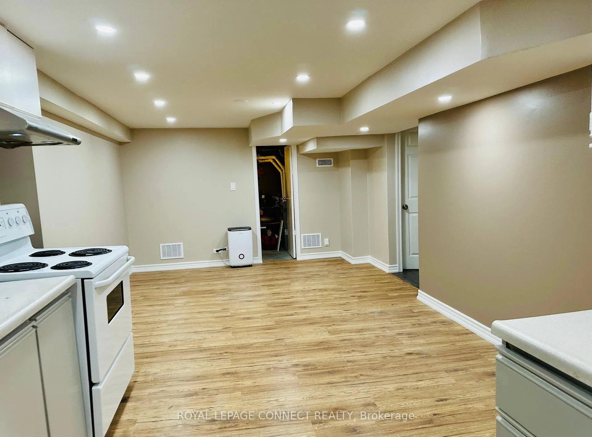 Photo 6 of Unit Lower, 300 Banff Avenue, Oshawa, Lakeview — HOMEH