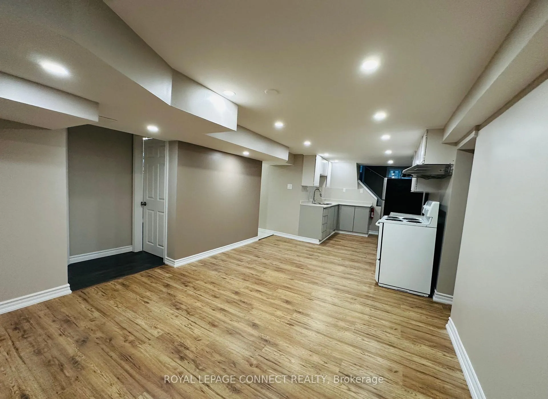 Photo 8 of Unit Lower, 300 Banff Avenue, Oshawa, Lakeview — HOMEH