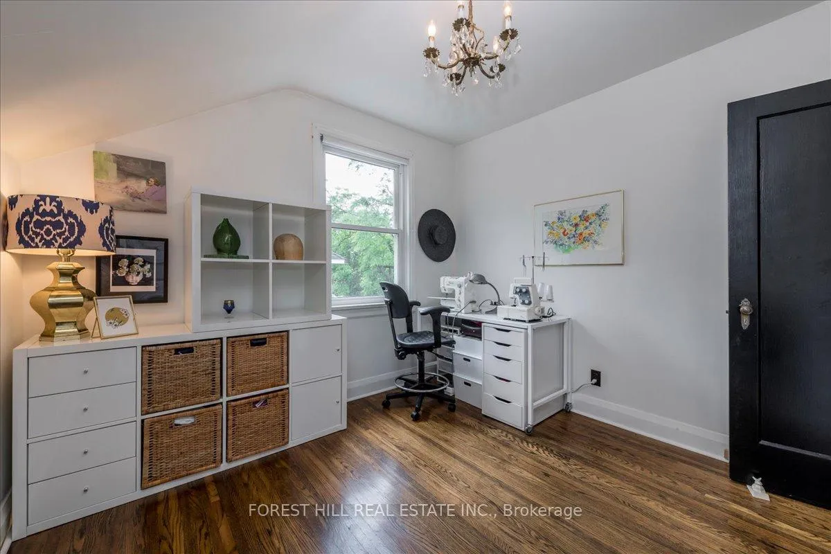 Photo 17 of 131 Toronto Street, Barrie, Queen's Park — HOMEH
