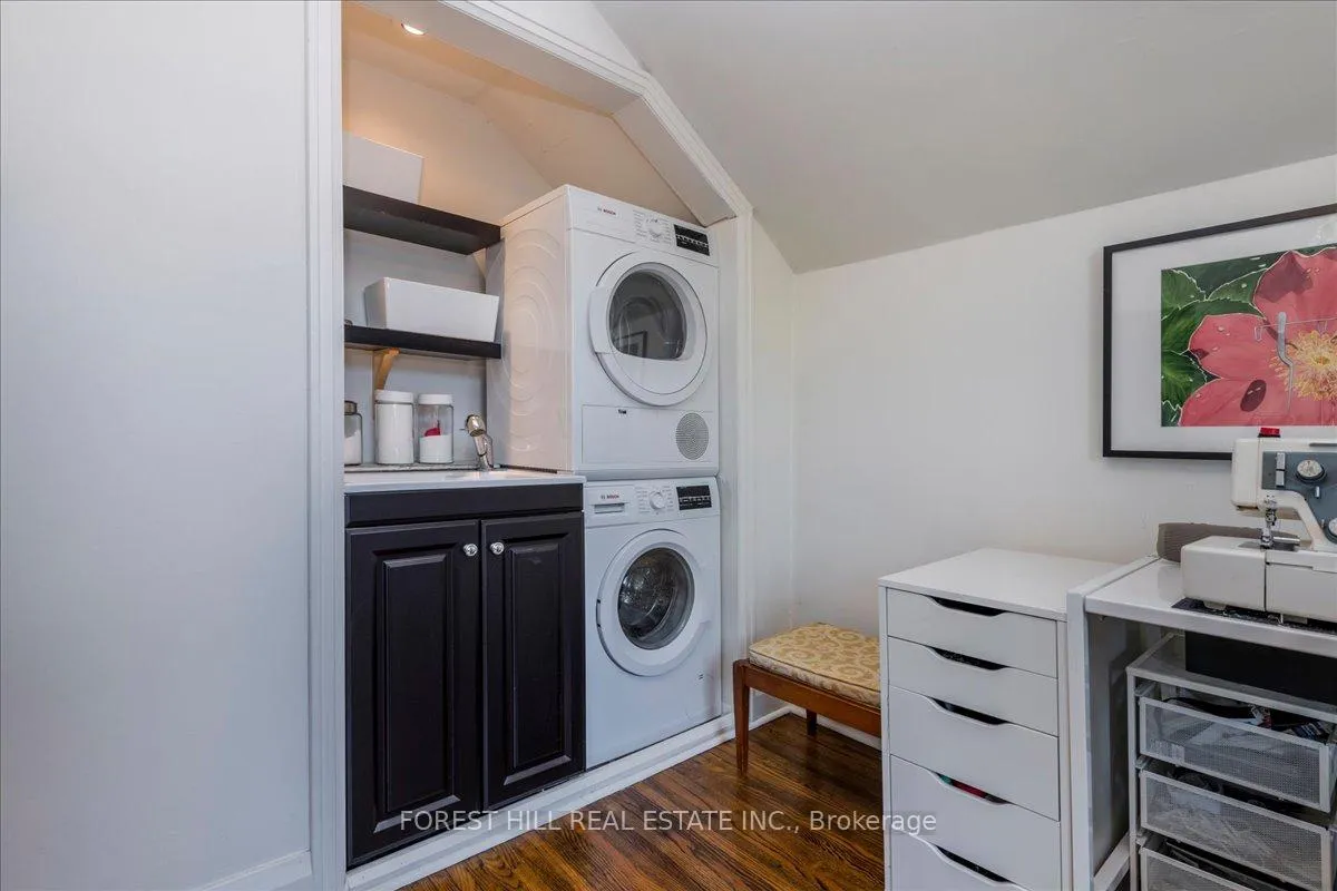 Photo 19 of 131 Toronto Street, Barrie, Queen's Park — HOMEH