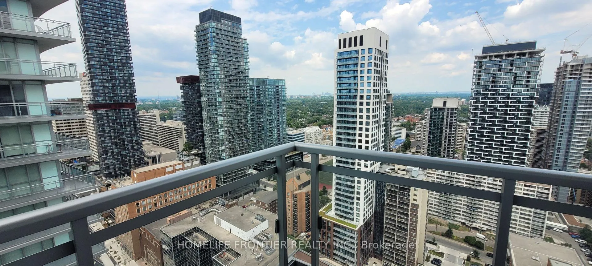 Photo 6 of Unit 3112, 98 Lillian Street, Toronto, Mount Pleasant West — HOMEH