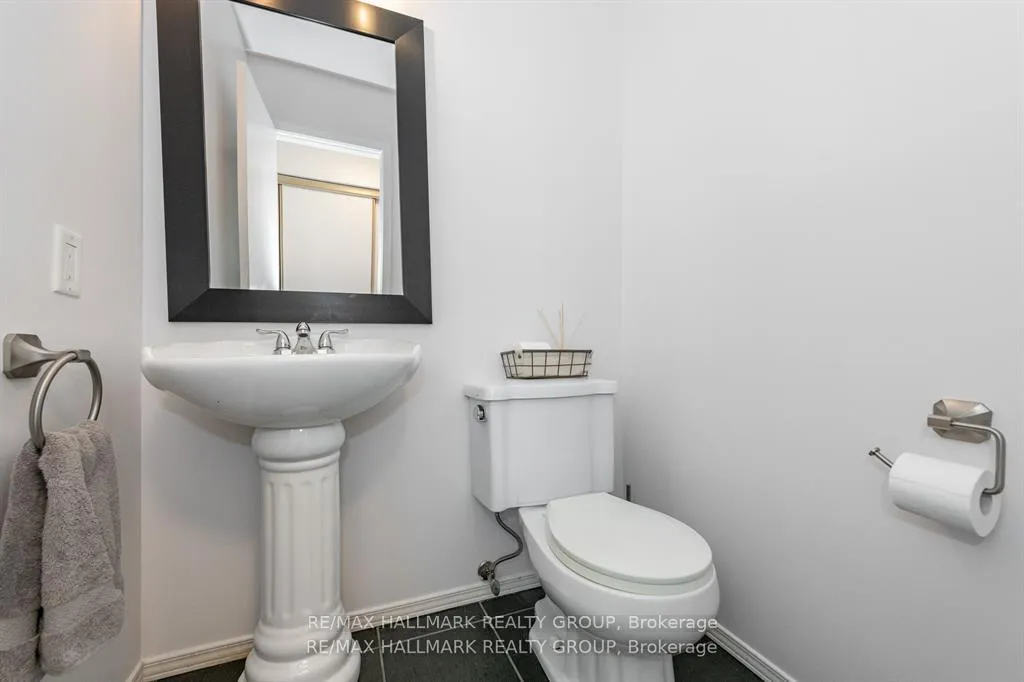 Photo 19 of 6382 St. Louis Drive, Ottawa, Hiawatha Park/Convent Glen — HOMEH