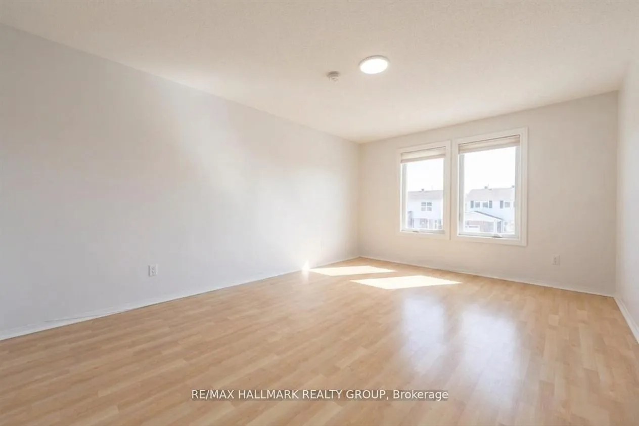 Photo 21 of 6382 St. Louis Drive, Ottawa, Hiawatha Park/Convent Glen — HOMEH