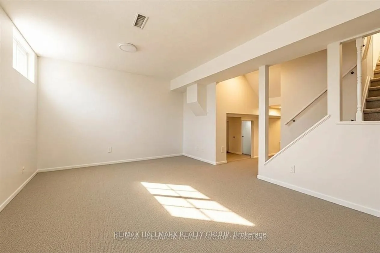 Photo 32 of 6382 St. Louis Drive, Ottawa, Hiawatha Park/Convent Glen — HOMEH