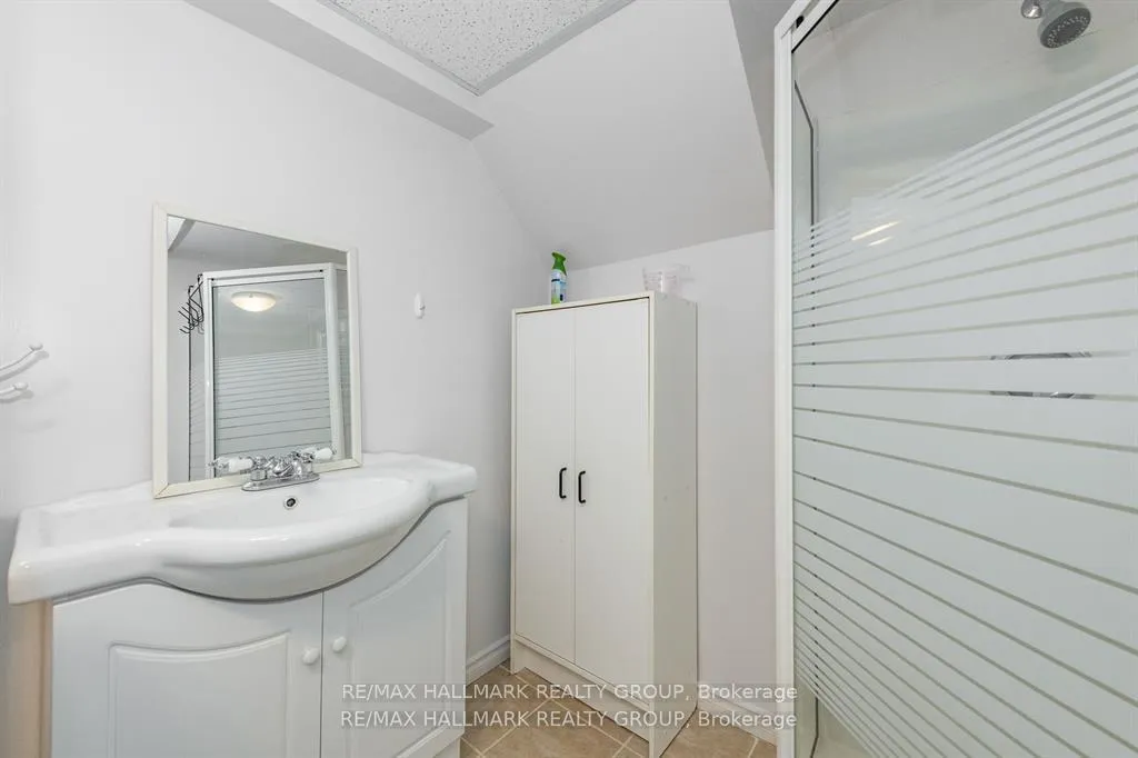 Photo 38 of 6382 St. Louis Drive, Ottawa, Hiawatha Park/Convent Glen — HOMEH
