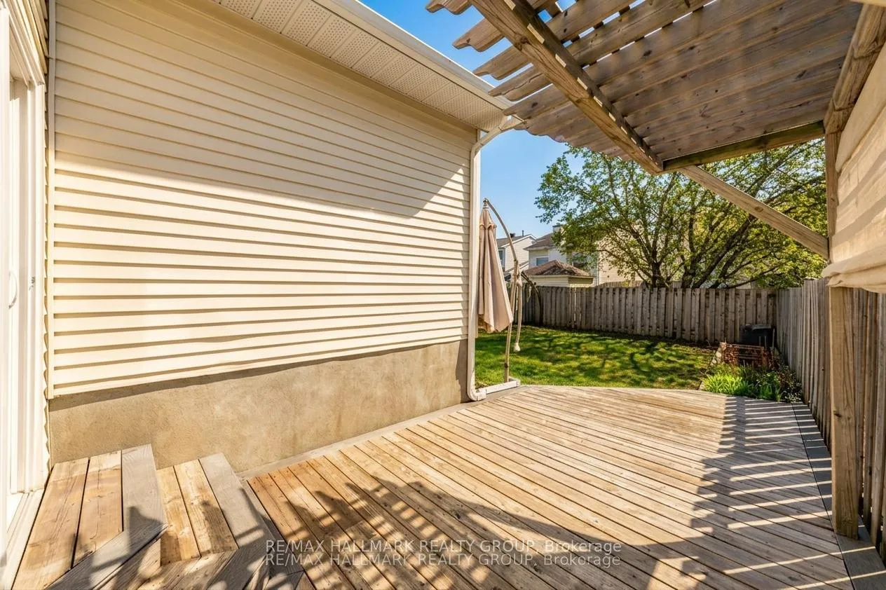 Photo 45 of 6382 St. Louis Drive, Ottawa, Hiawatha Park/Convent Glen — HOMEH