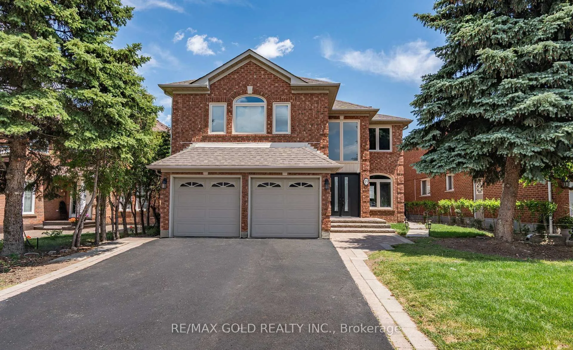Front of 19 Eagleridge Drive