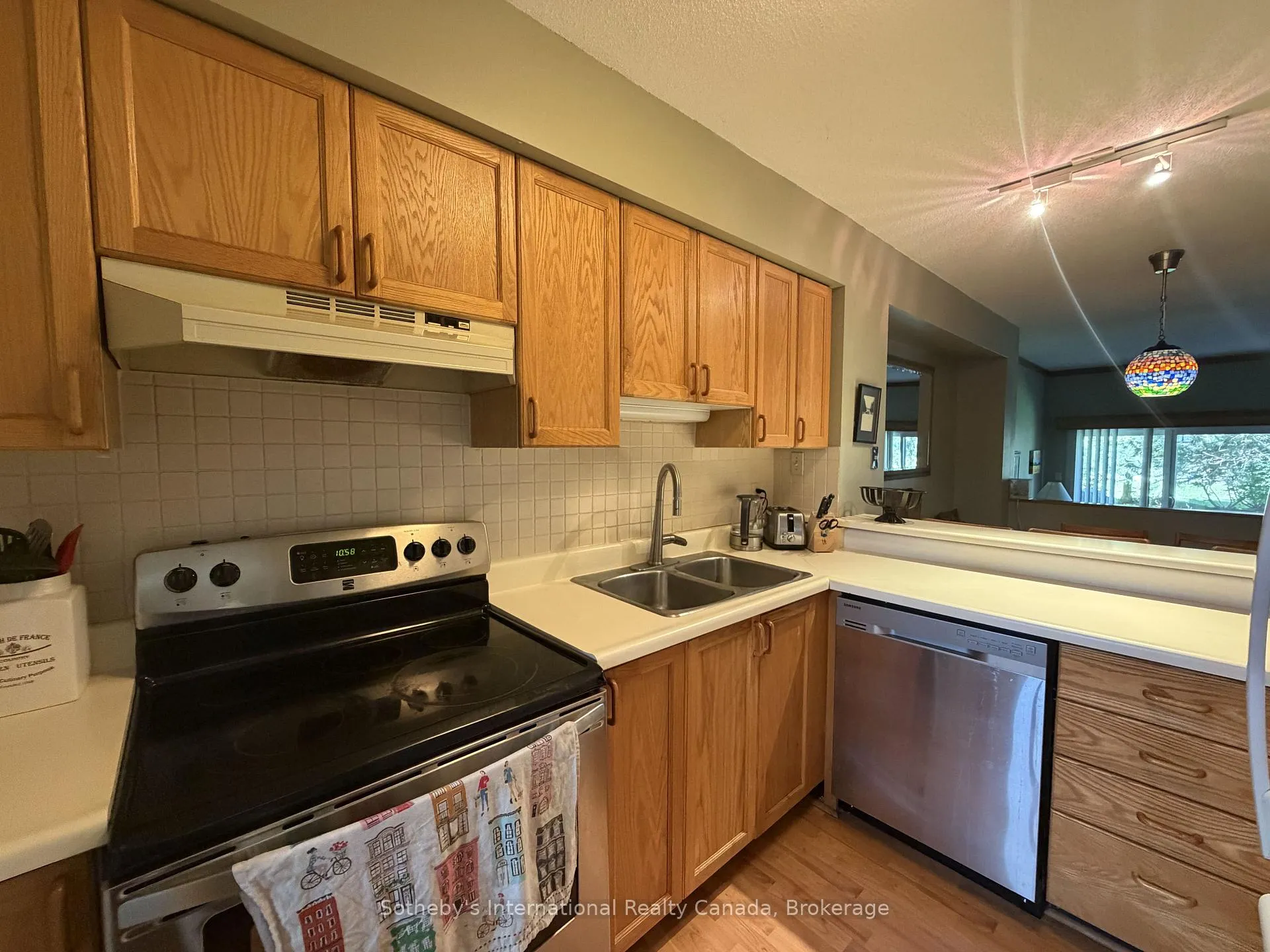 Photo 6 of Unit 6, 104 Kellie's Way, Blue Mountains — HOMEH