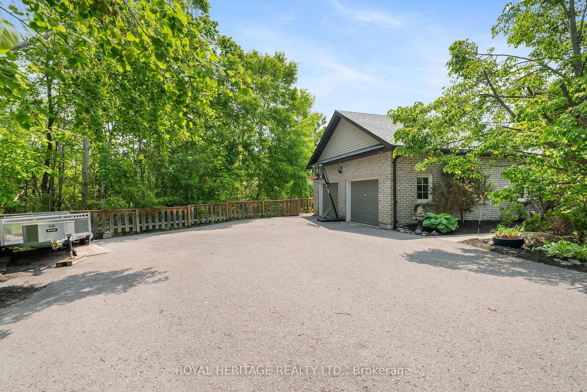 Photo 4 of 141 Shanagarry Drive, Selwyn — HOMEH