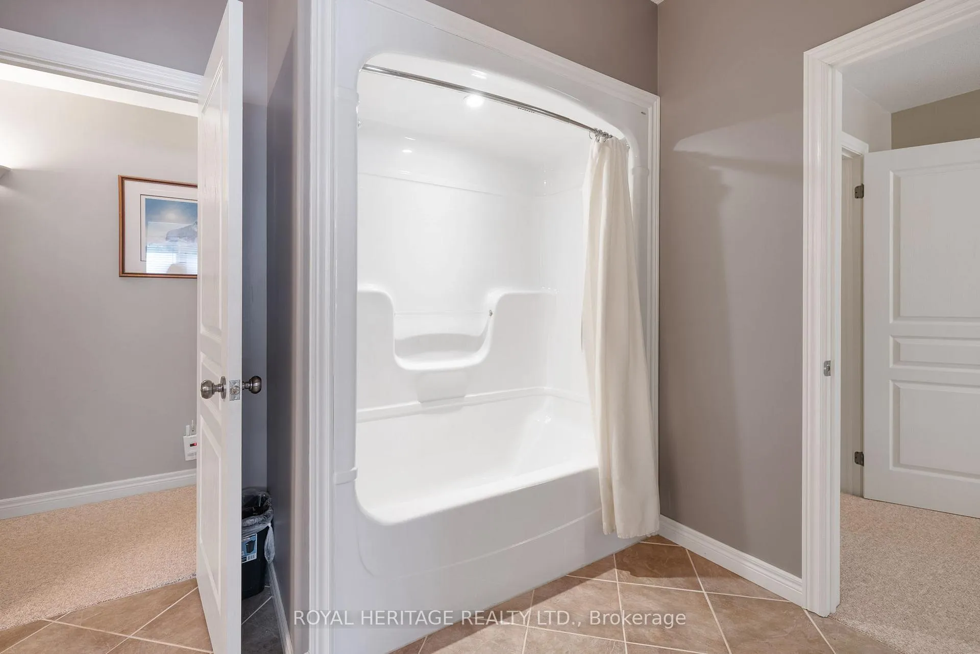 Photo 34 of 141 Shanagarry Drive, Selwyn — HOMEH
