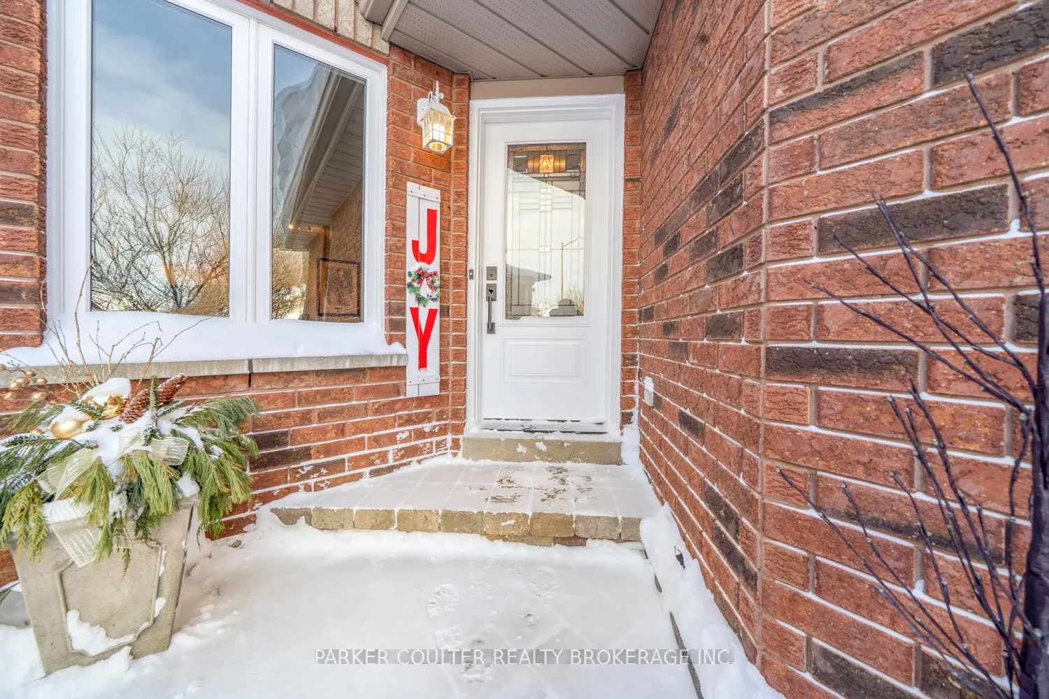 Photo 5 of 22 Twiss Drive, Barrie, Holly — HOMEH