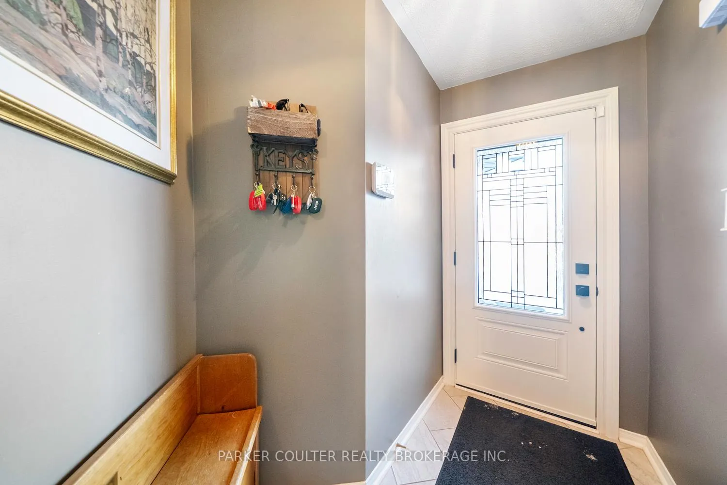 Photo 6 of 22 Twiss Drive, Barrie, Holly — HOMEH