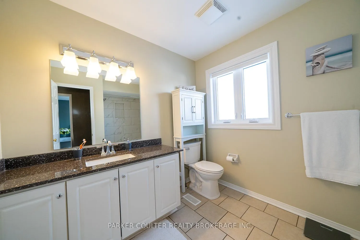 Photo 19 of 22 Twiss Drive, Barrie, Holly — HOMEH