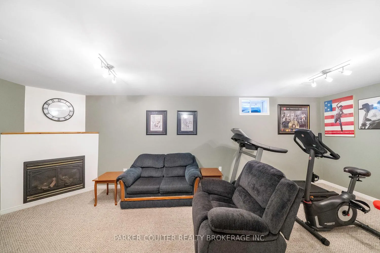 Photo 32 of 22 Twiss Drive, Barrie, Holly — HOMEH