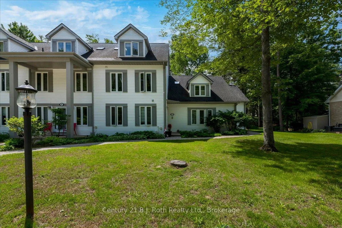 Photo 2 of Unit B7, 22 Wasaga Woods Circle, Wasaga Beach — HOMEH