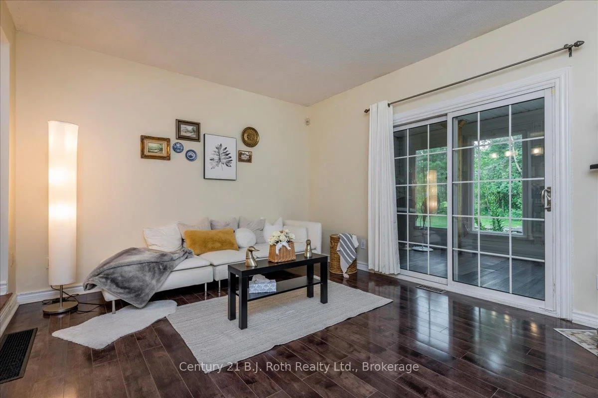 Photo 6 of Unit B7, 22 Wasaga Woods Circle, Wasaga Beach — HOMEH