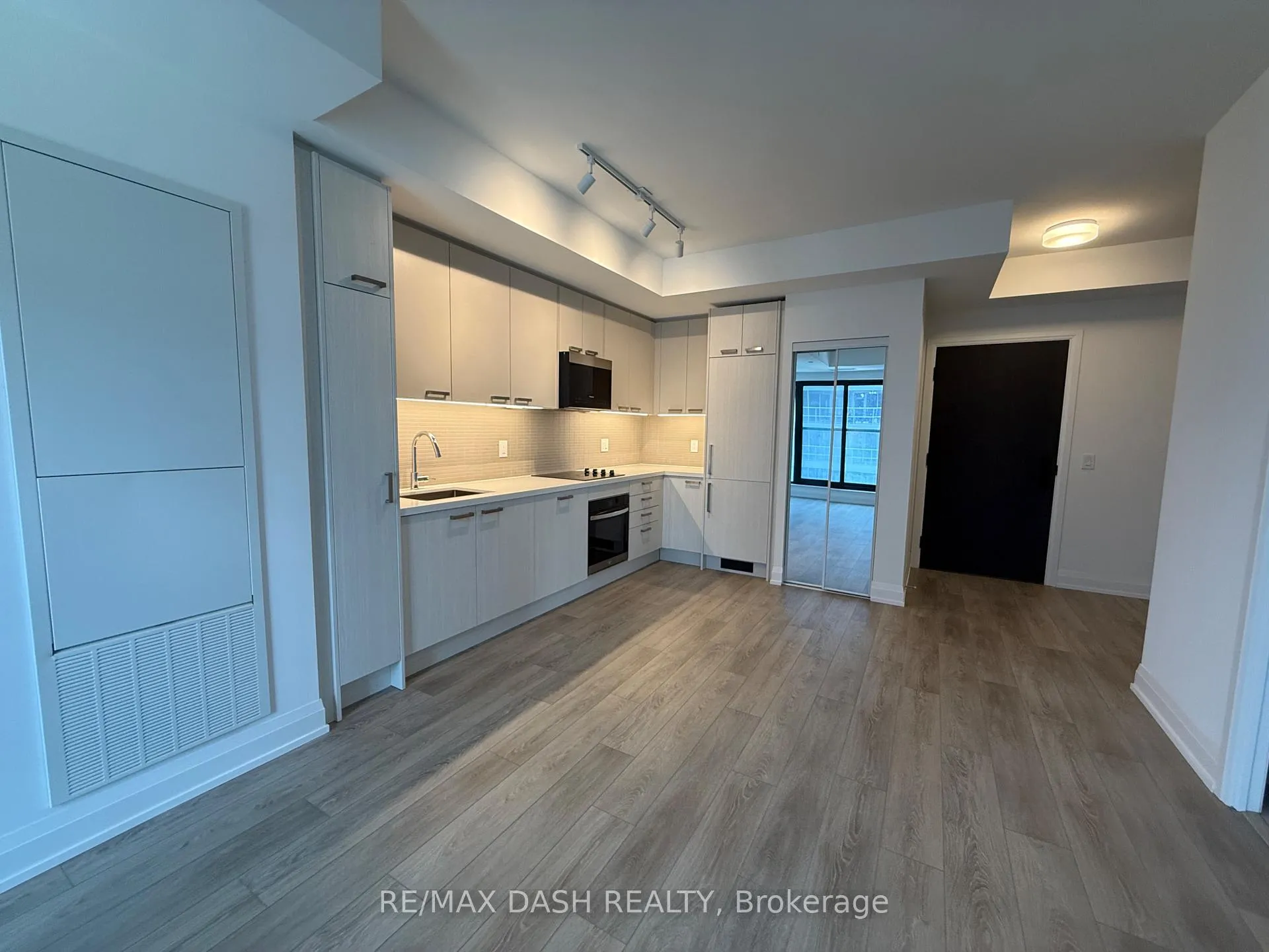 Photo 15 of Unit 1208, 20 Soudan Avenue, Toronto, Mount Pleasant West — HOMEH