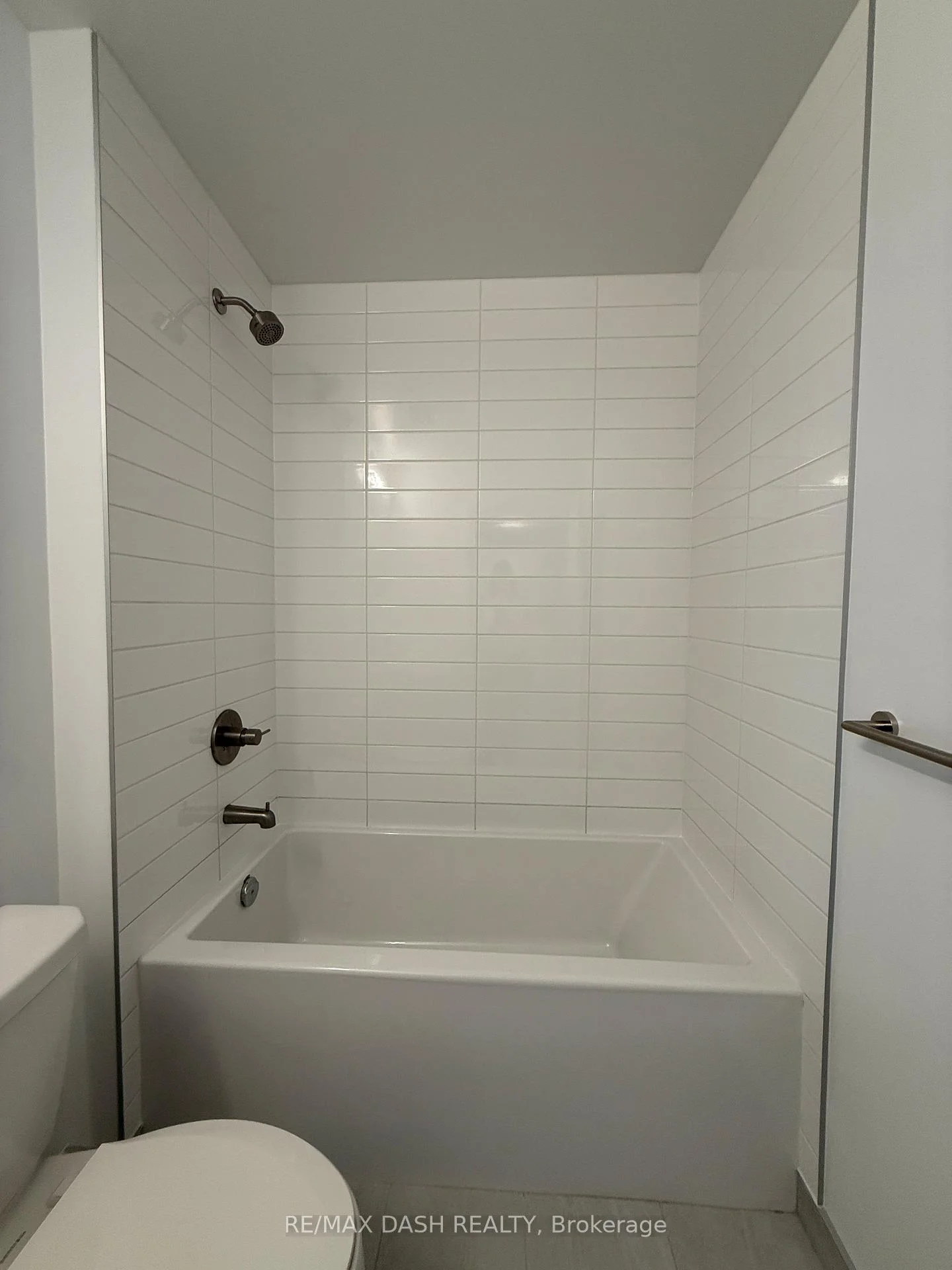 Photo 17 of Unit 1208, 20 Soudan Avenue, Toronto, Mount Pleasant West — HOMEH