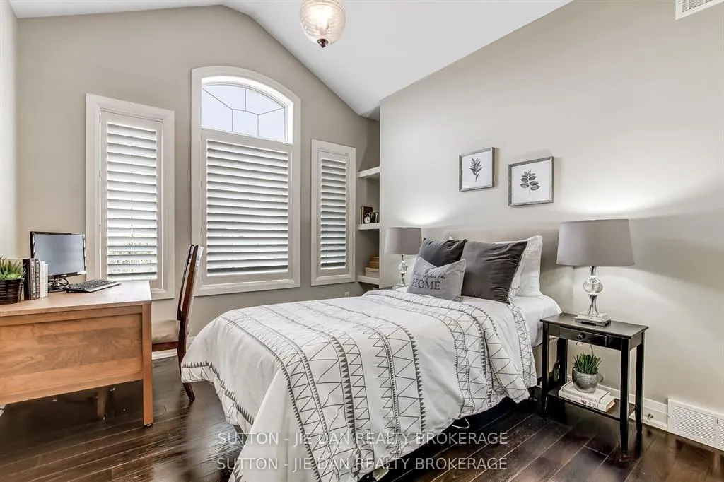 Photo 25 of 115 Pebblecreek Walk, London, North R — HOMEH