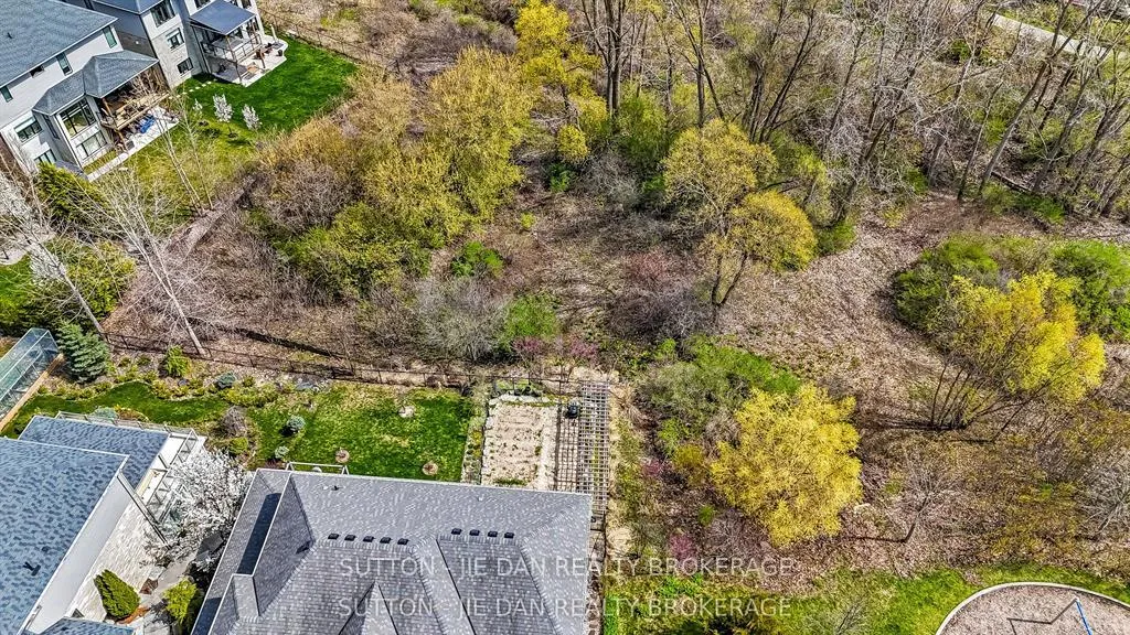 Photo 34 of 115 Pebblecreek Walk, London, North R — HOMEH