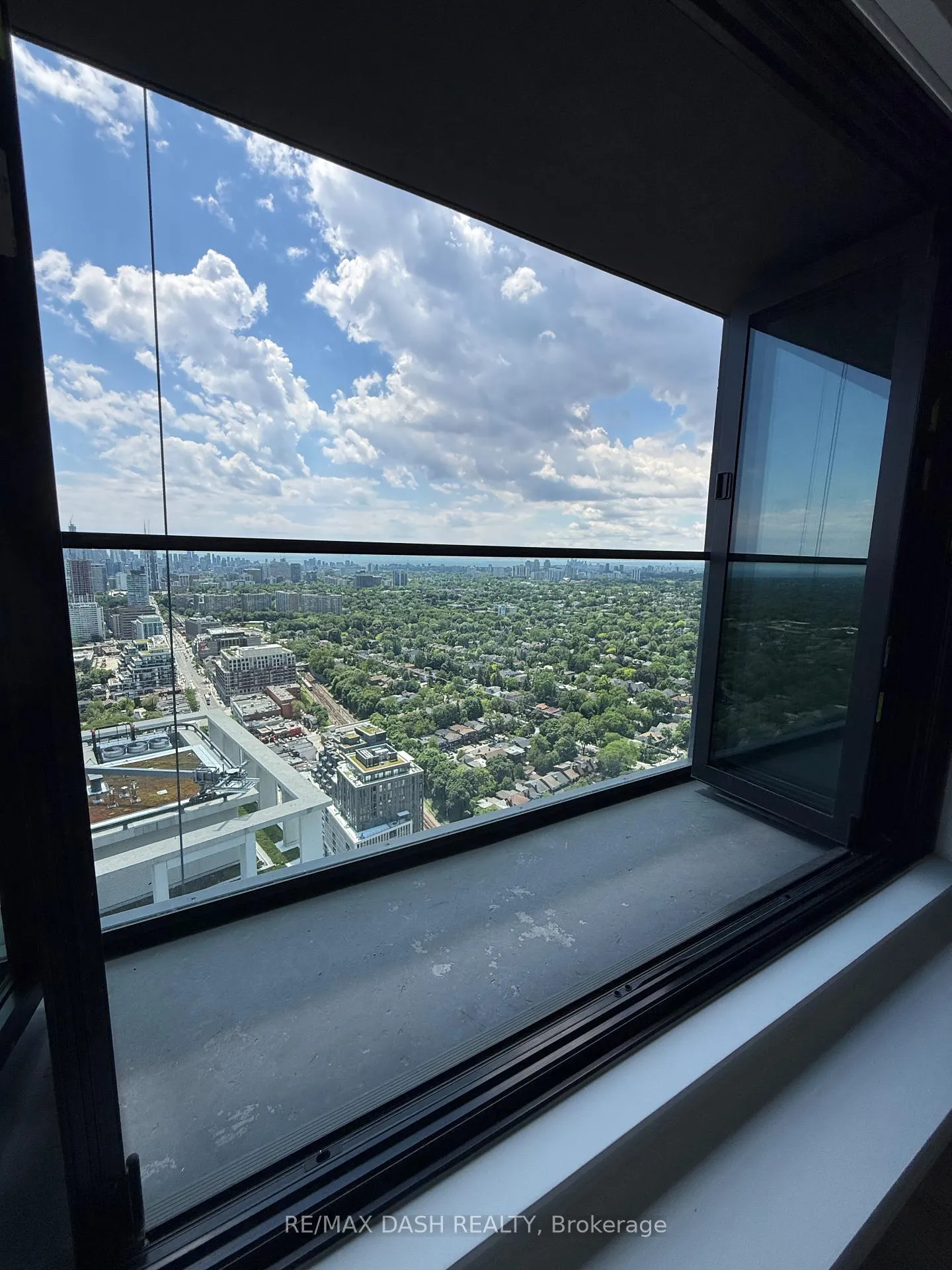 Photo 23 of Unit 3804, 20 Soudan Avenue, Toronto, Mount Pleasant West — HOMEH