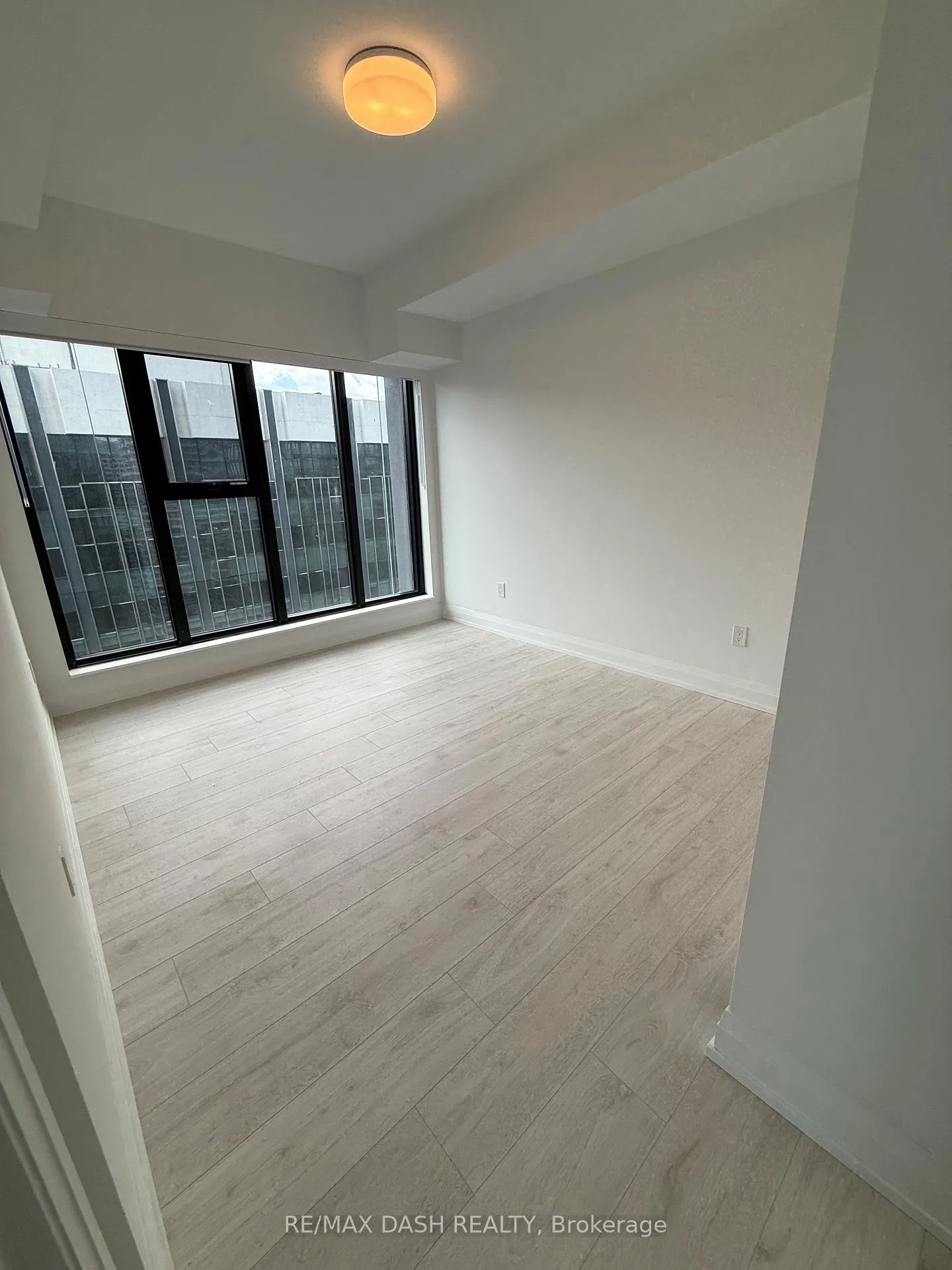 Photo 12 of Unit 1907, 20 Soudan Avenue, Toronto, Mount Pleasant West — HOMEH