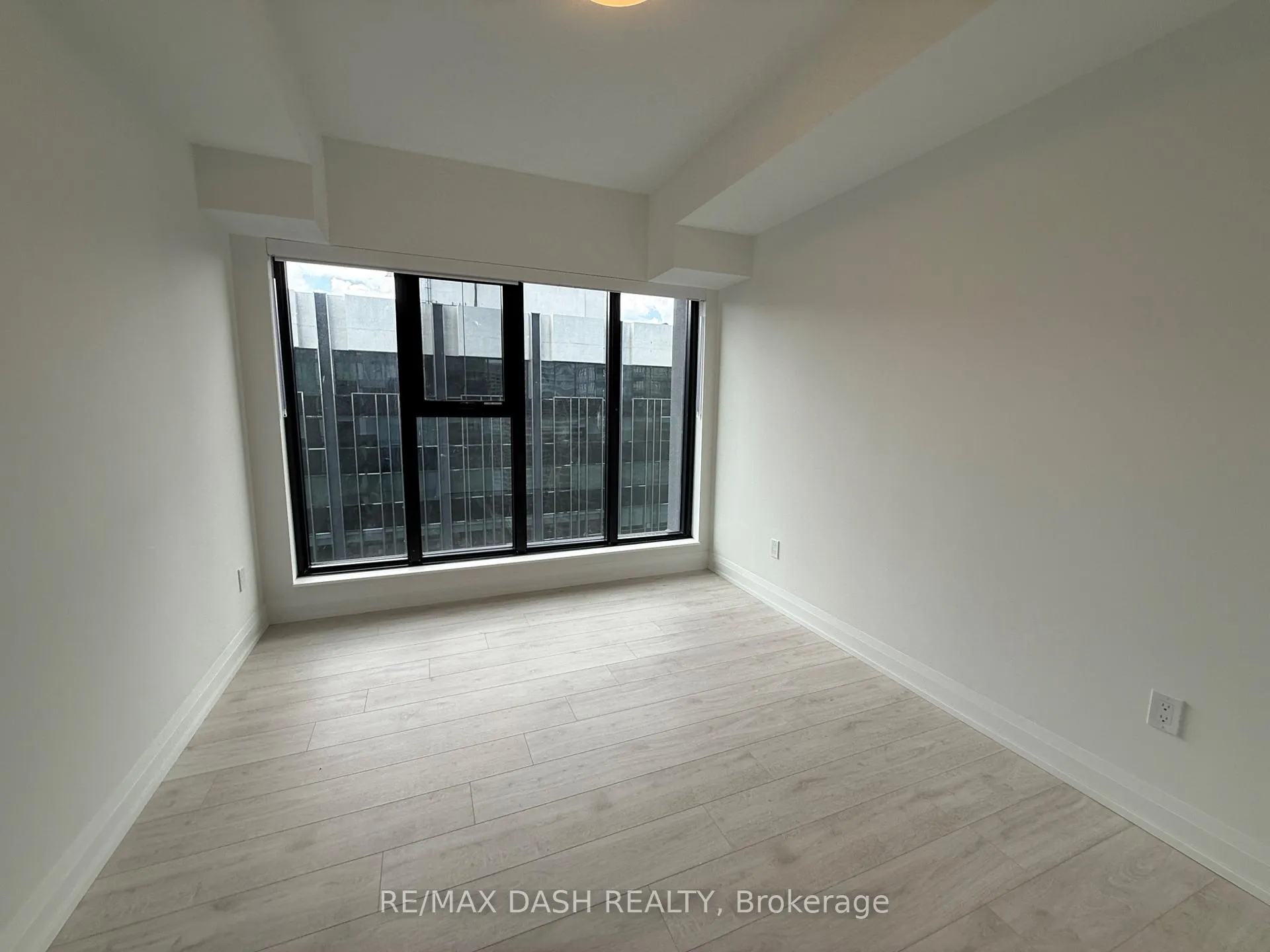 Photo 14 of Unit 1907, 20 Soudan Avenue, Toronto, Mount Pleasant West — HOMEH
