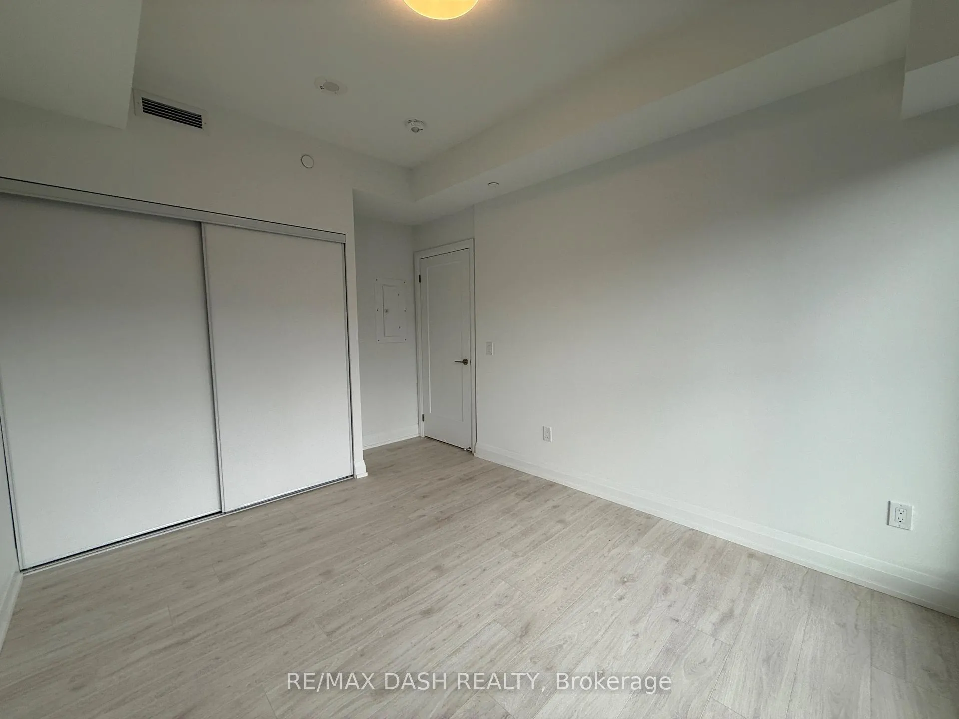 Photo 17 of Unit 1907, 20 Soudan Avenue, Toronto, Mount Pleasant West — HOMEH