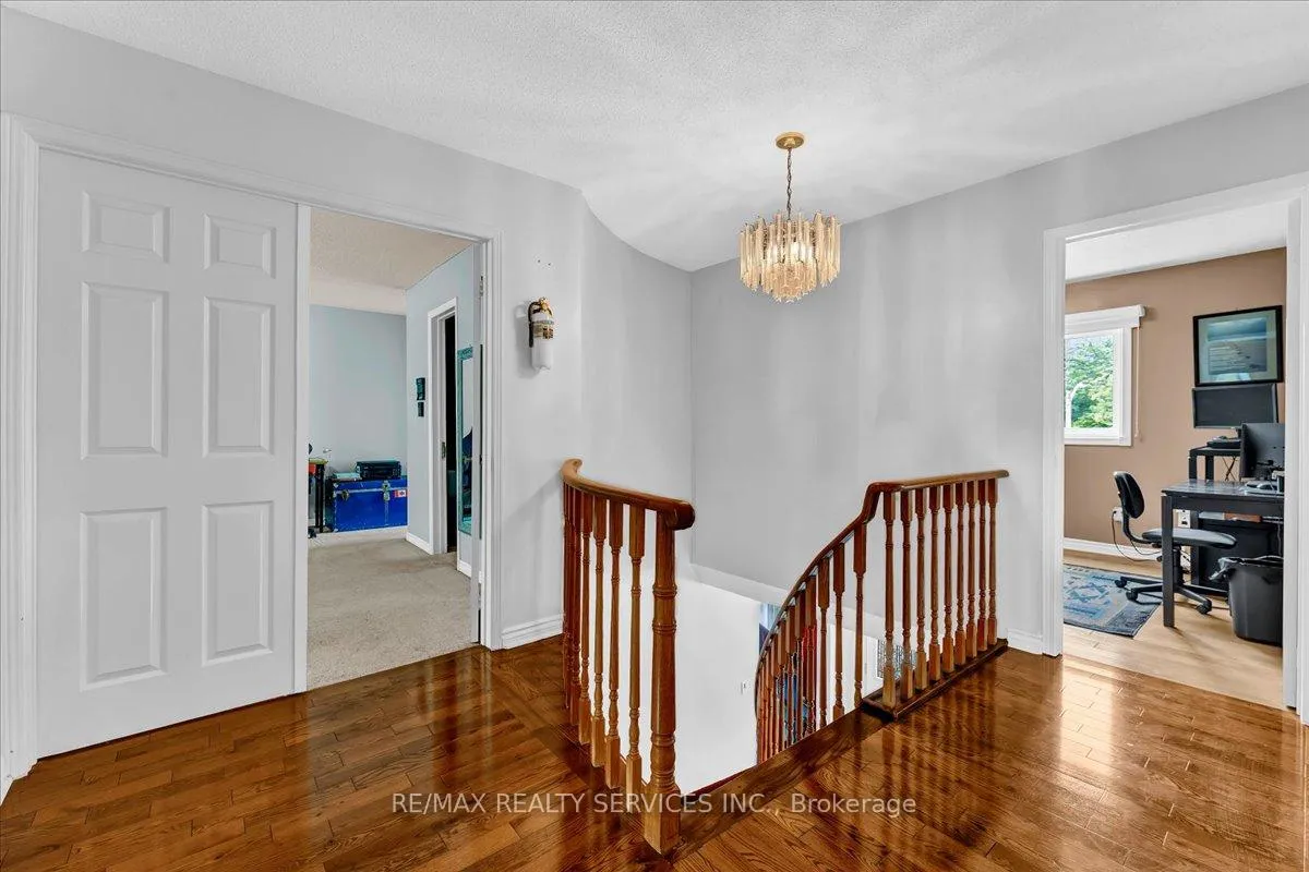 Photo 20 of 29 Brydon Crescent, Brampton, Northwood Park — HOMEH